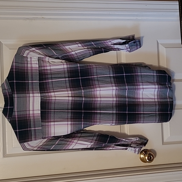 Plaid Layering Button up Top - Picture 10 of 13
